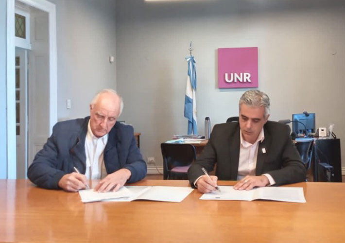 Firma convenio AACRuS UNR